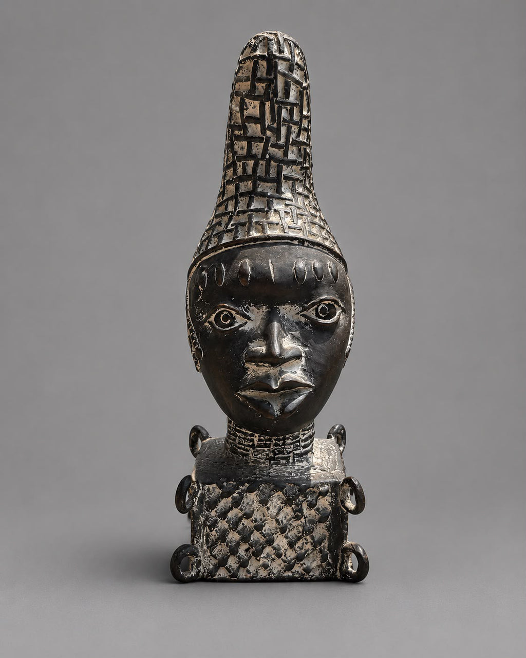 Set of 3 Vintage African Tribal Head Sculptures with White Pigment Detailing - 30cm