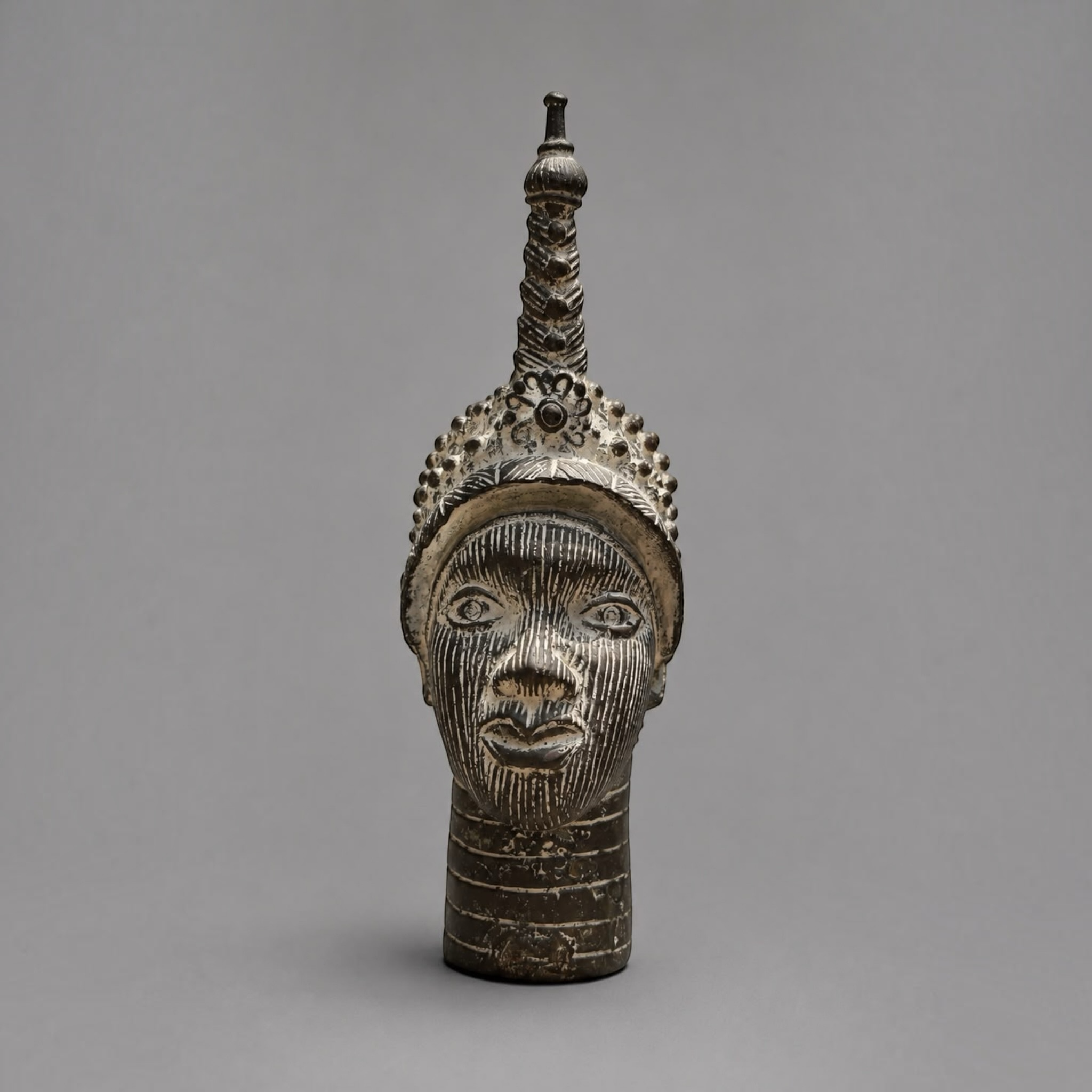 Set of 3 Vintage African Tribal Head Sculptures with White Pigment Detailing - 30cm